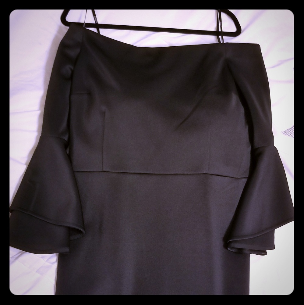 NWT Blk Strapless Cocktail Dress w/Bell Sleeves